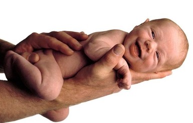 На Донетчине горе-мамаша бросила месячного младенца в кустах