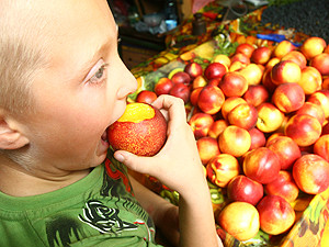 Итоги июня: Овощи дешевеют, фрукты дорожают