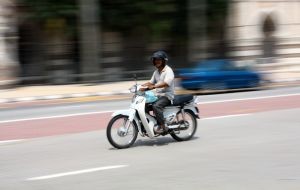 В Ялте донецкий байкер вылетел с дороги и перевернулся