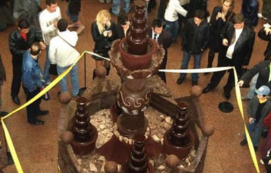 Сегодня в центре Мариуполя забьет сладкий фонтан
