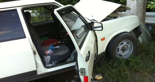 В центе Донецка кот устроил аварию и удрал с места ДТП 