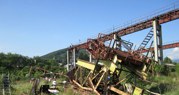 Трое закарпатцев, которых раздавил кран, работали нелегально