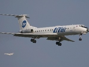 Ту-134 аварийно сел в Екатеринбурге 