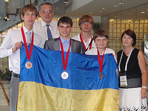 Команда украинских юных химиков вошла в ТОП-20 на международной олимпиаде