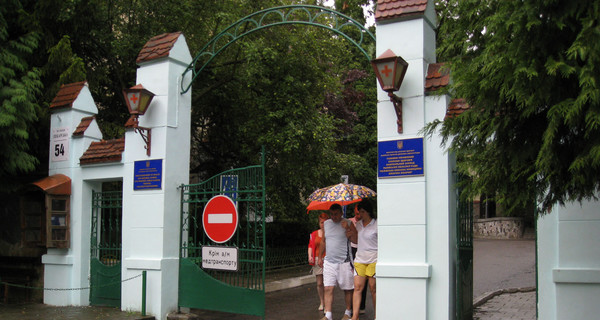 Отравлением на свадьбе займется прокуратура