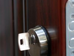 На ялтинском предприятии злодеи украли сейф с деньгами
