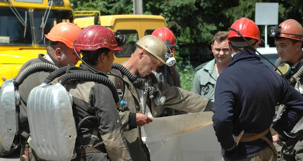 В смерти шахтеров 