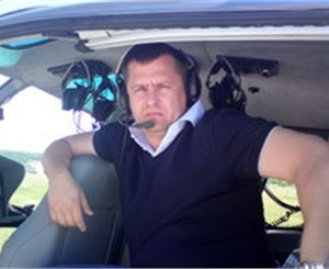 В Днепропетровске обстреляли вертолет первого космического туриста от Украины