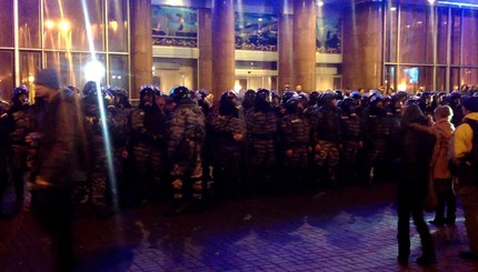 #Евромайдан: активисты оттеснили 