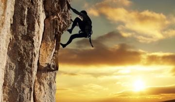 Дончанин стал серебряным призером чемпионата мира по скалолазанию