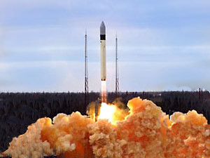 Российские ученые предлагают сбивать опасные астероиды ядерными боеголовками