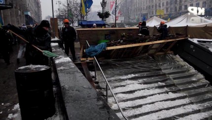 Евромайдан: Закрыты станции метро и силовики вокруг Майдана
