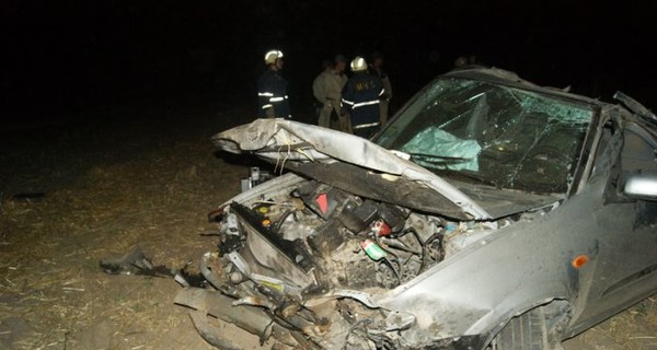 Кровавое ДТП в Донбассе: два человека погибли, двое доставлены в больницу