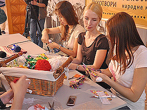 Открытие выставки самодельных кукол: мастерицы, зараженные 