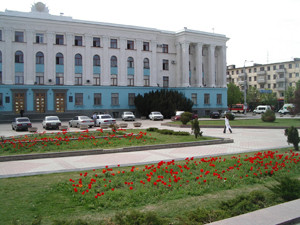 Совет Министров Крыма подожгли