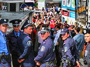 На Житнем Рынке произошел рейдерский захват?