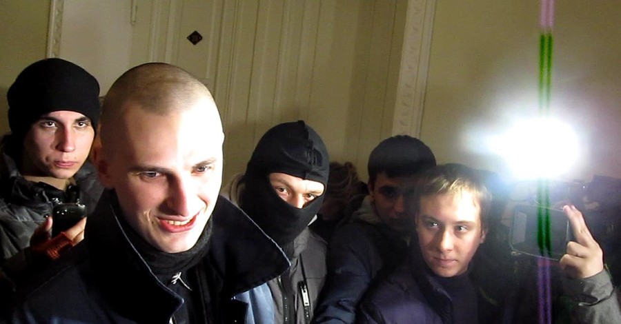 Сергей Павлюченко освобожден