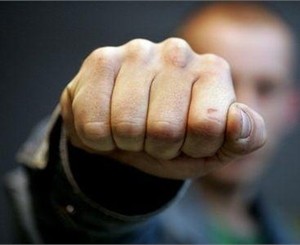 Донецкий лицеист до полусмерти забил ребенка ногами