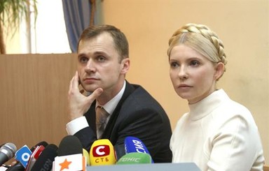 Адвокат: Тимошенко каждое утро будят в 5 часов
