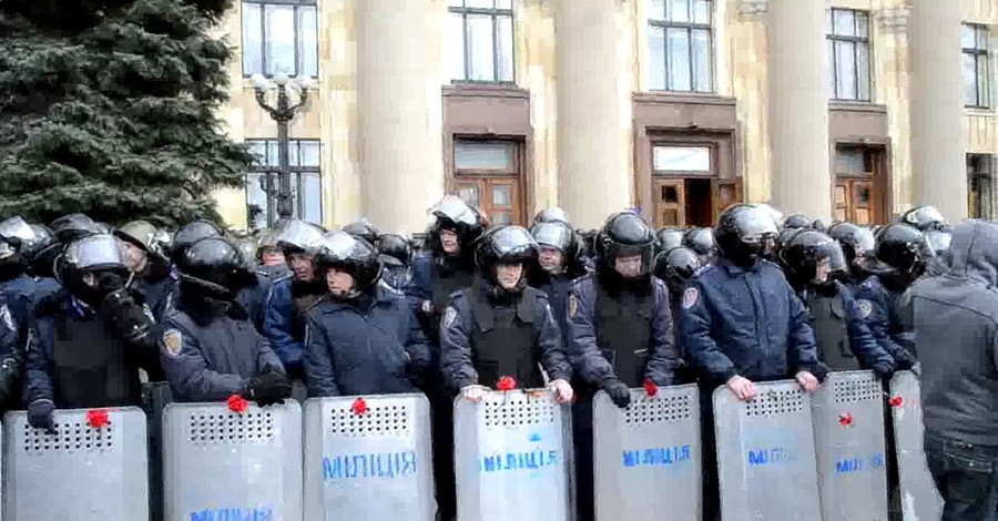 Активисты в Харькове обратились к Путину с просьбой о защите