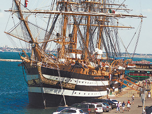 В Одессе пришвартовалась морская легенда