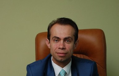 Скандал во Львовском горсовете: Депутаты усомнились в подлинности диплома начальника управления образования