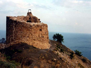 Под Судаком колдуны сжигают склоны гор и устраивают ритуалы