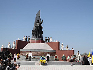 Под Одессой почтили память горняков погибших в 