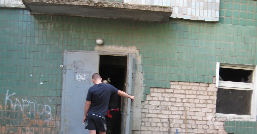 Из горящего общежития в Запорожье эвакуировали людей 