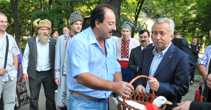 Мэр Донецка  сходил на рынок