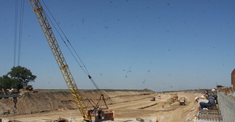 Министр ЖКХ рассмотрел проблемы области с самолета