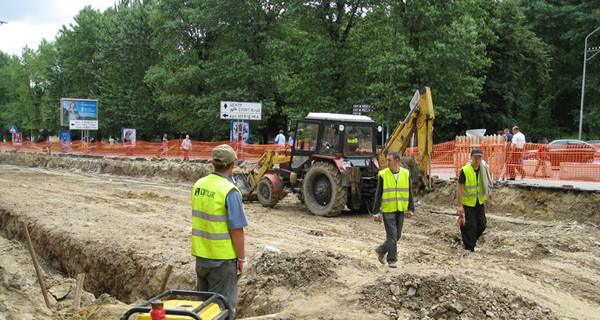 Дожди мешают закончить ремонты улиц до сентября
