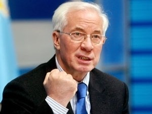 Азаров попросил Януковича наказать главу Минздрава