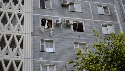 Жильцы запорожской многоэтажки утверждают, что взрывов было два 