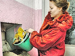 Завариваем мусоропровод в Киеве: неприятный запах или комфорт – что важнее?