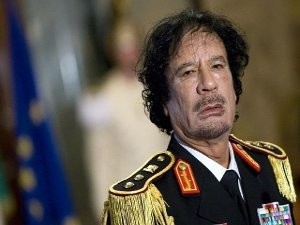 Каддафи отправил в Нигер 10 грузовиков золота