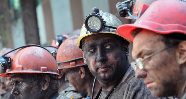 Три горняка пропали под завалами