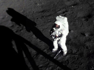 Американцы предъявили очередные доказательства своего пребывания на Луне