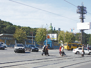 Украинцы жалуются на отсутствие разметки и плохие дороги