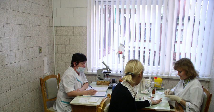 Поликлиники заменят центрами медико-санитарной помощи