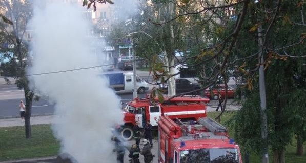 В центре Донецка сгорел общественный туалет