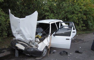 На Донетчине джип протаранил 