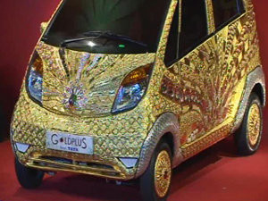 В Индии представили драгоценный автомобиль
