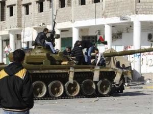 Боевики ПНС Ливии вошли в Сирт - родной город Каддафи