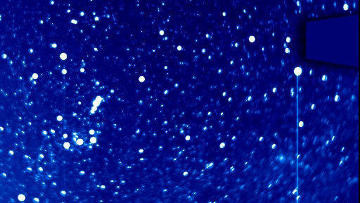 Конец света-2012 отменяется: смертоносная комета не долетит до Земли
