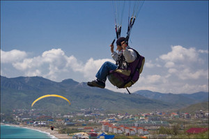 Парапланеристы собрали 200 тысяч гривен на спасение 