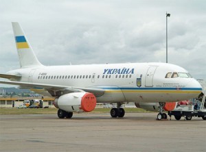 Самолет Януковича попал в аварию?