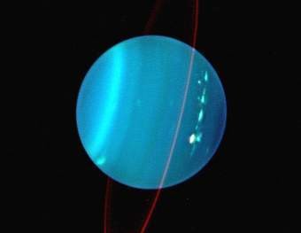 Ученые выяснили, кто наклонил ось Урана на 90 градусов