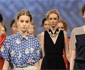 Как прошел первый день Ukrainian Fashion Week: спорт, рок-н-ролл и воины-единороги