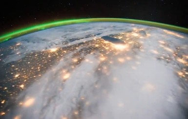 Космонавты на МКС сняли уникальное видео северного сияния 